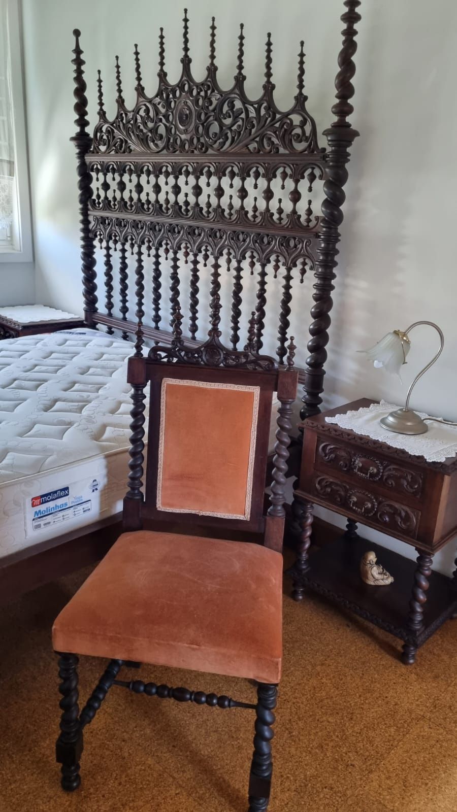 Cadeira quarto de madeira