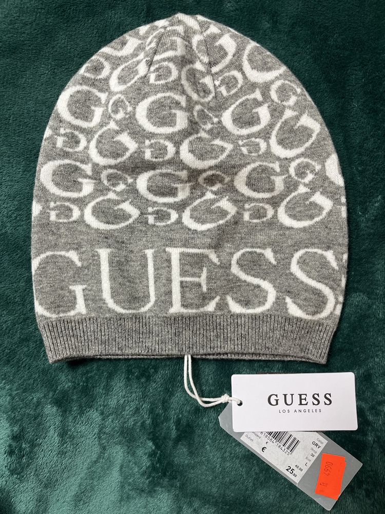 Шапка guess нова