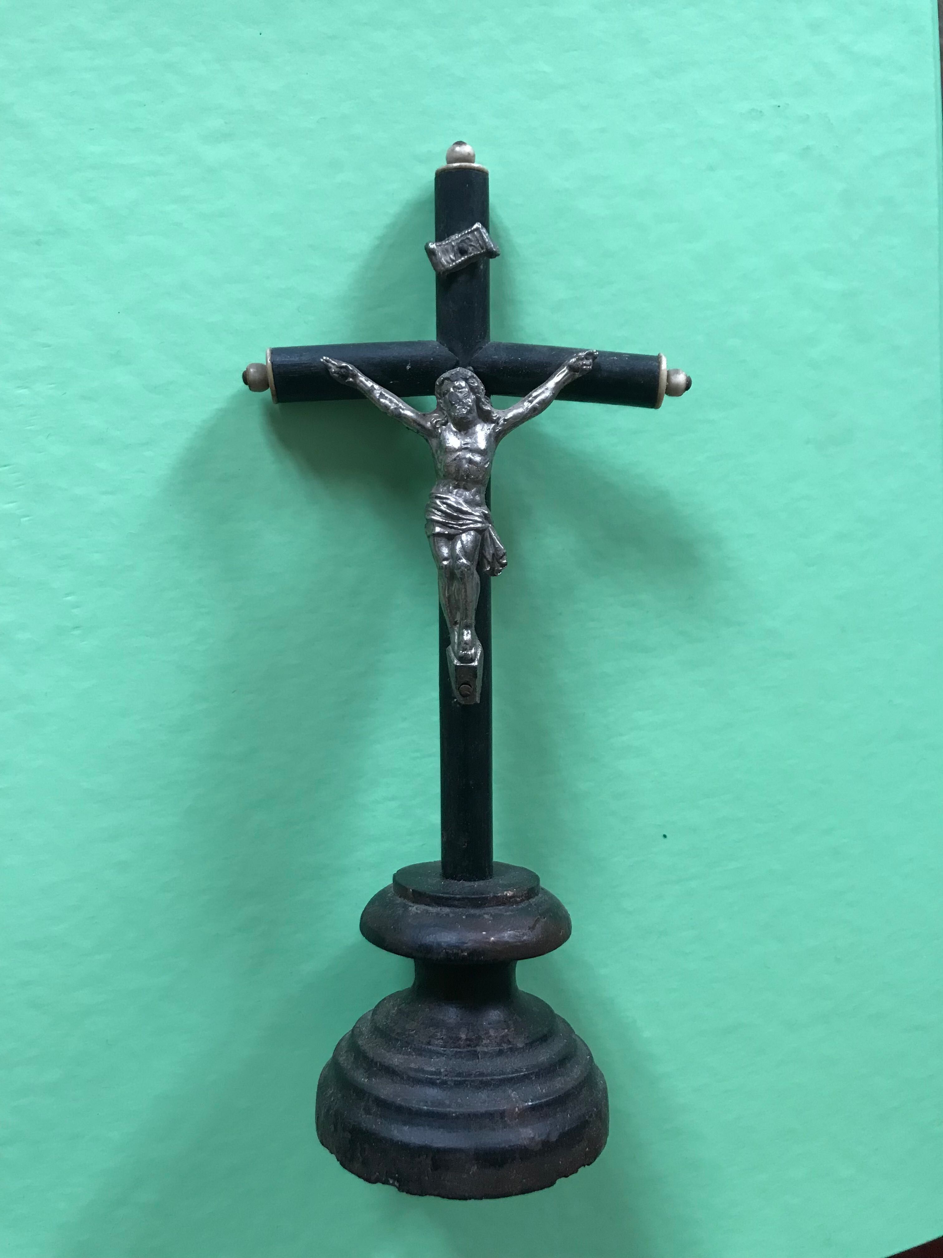 Cruz Cristo Crucifixo madeira e osso antigo