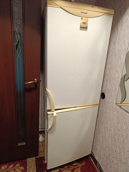 Продам холодильник