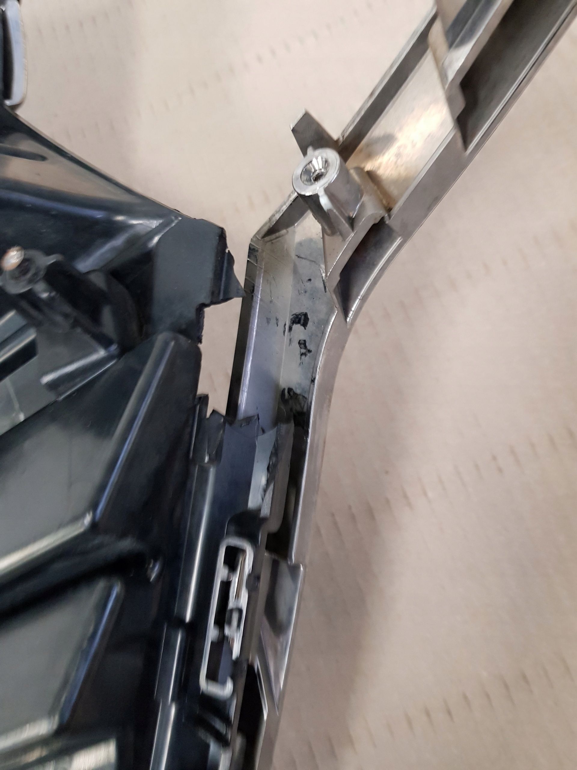 Grill Atrapa Renault Trafic iv