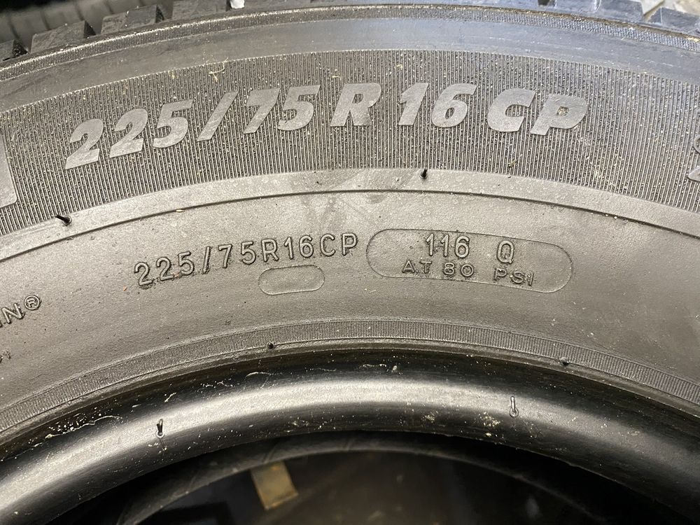 Opony letnie 225/75R16CP 2szt Michelin 225/75/16CP