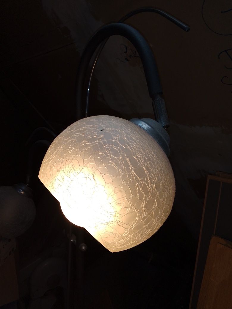 Lampa stojaca na 2 żarówki