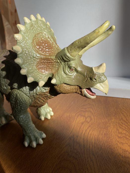 Динозавр Тріцераптос