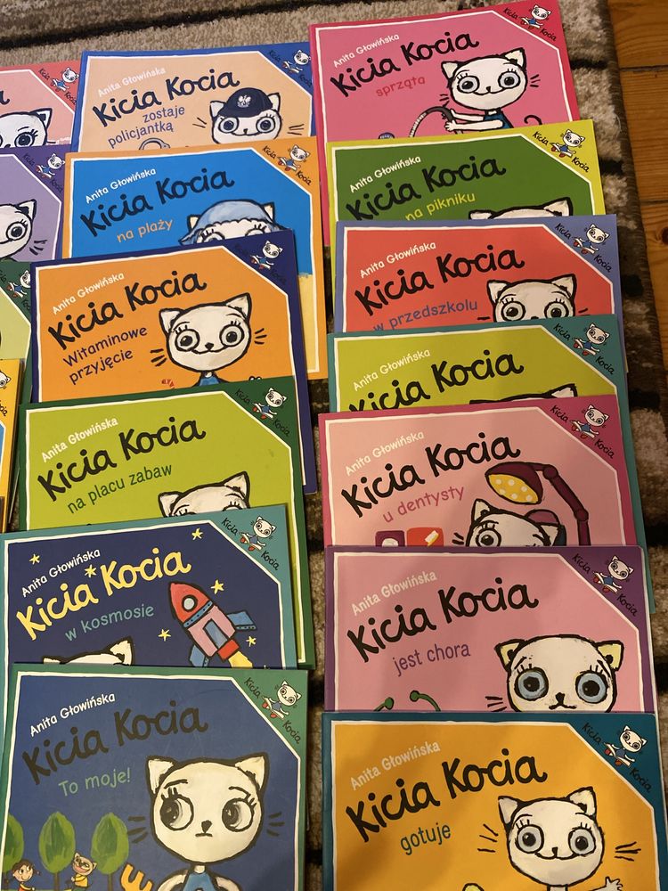 Ksiazeczki z serii Kicia Kocia uzywane jak nowe