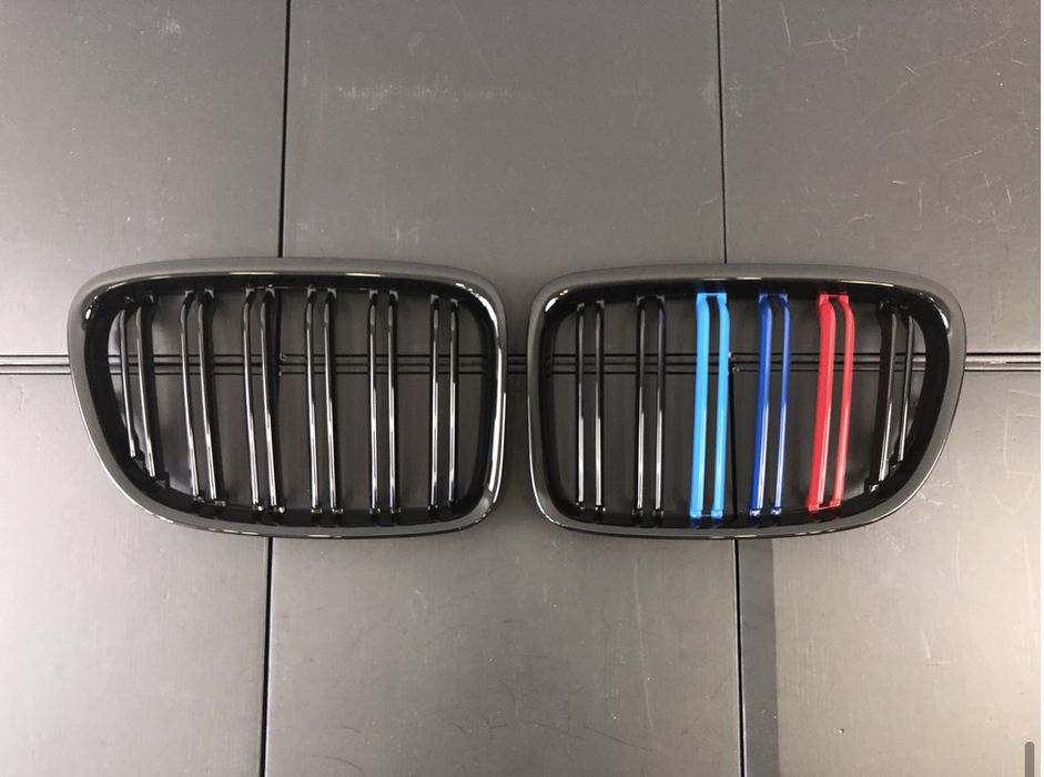 Решетка радиатора ноздри BMW X1 E84 2012-2015 триколор F10 F15 F30 Е70