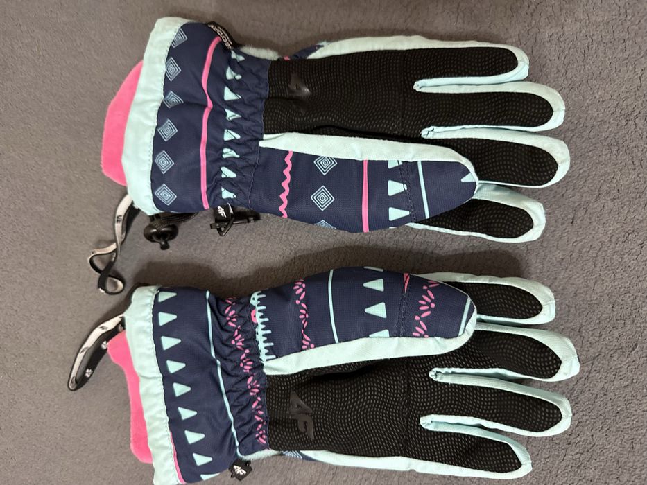 Rękawiczki narciarskie dziewczęce 4F rozmiar M
