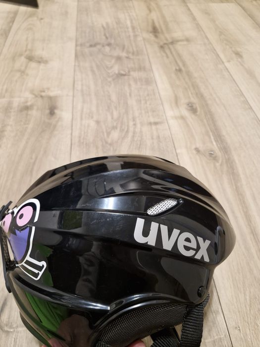Kask narciarski UVEX