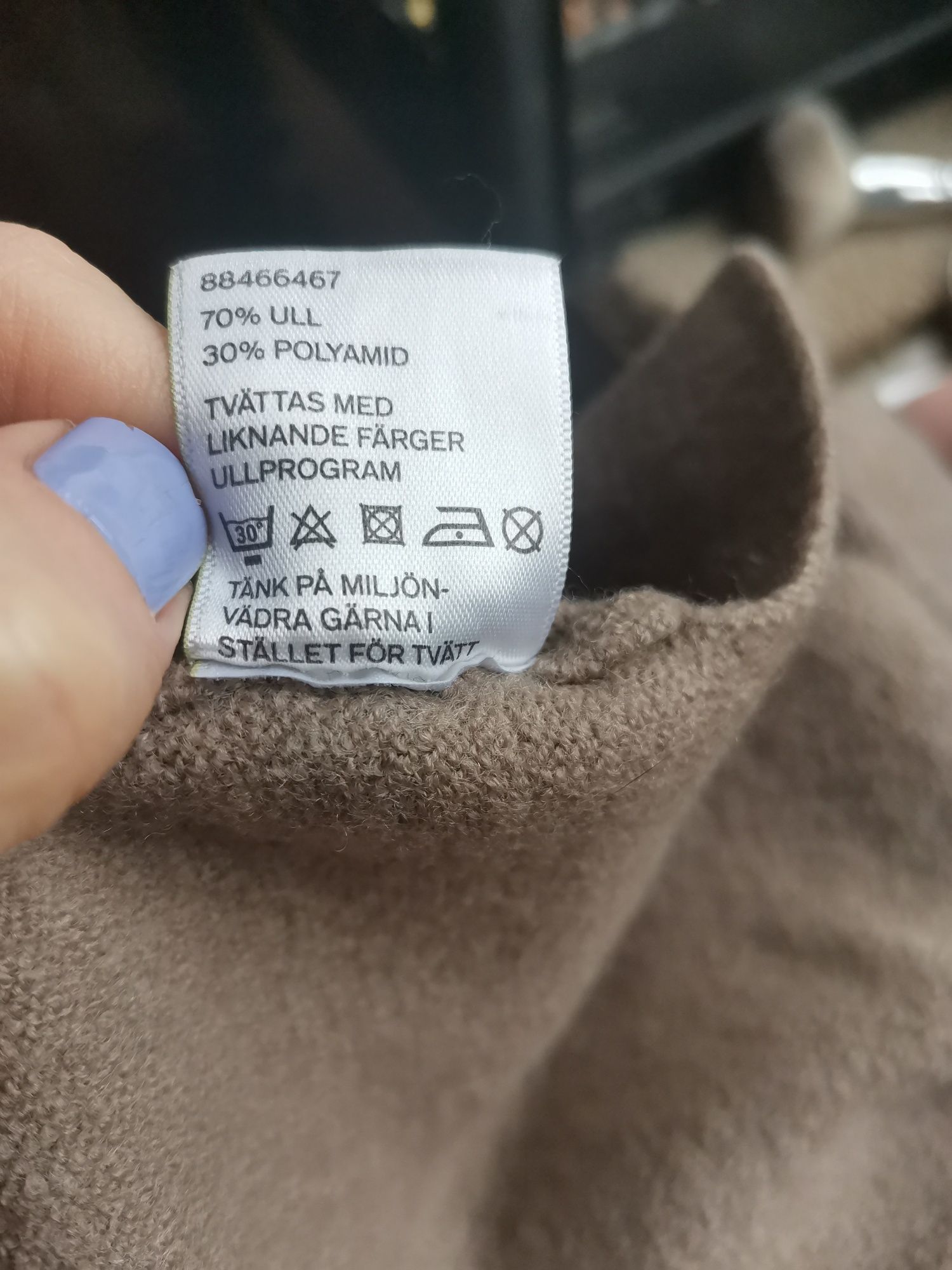 Wełniany skandynawski prosty sweter XS