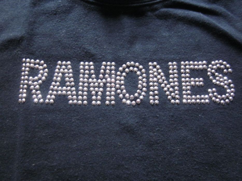 T-Shirt Ramones com brilhantes