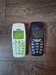 Dwie stare Nokię 3510
