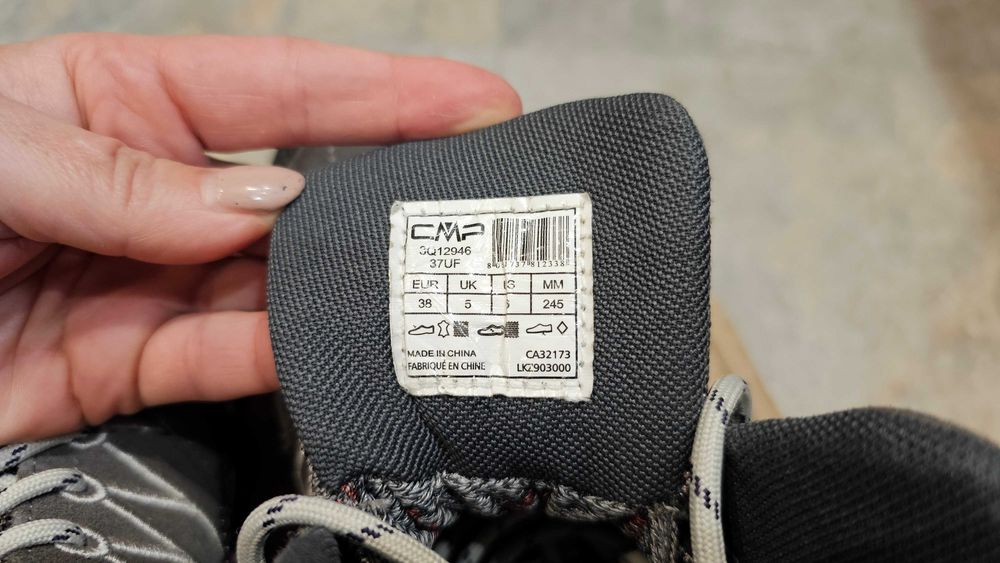 Buty trekingowe CMP damskie stan idealny  38