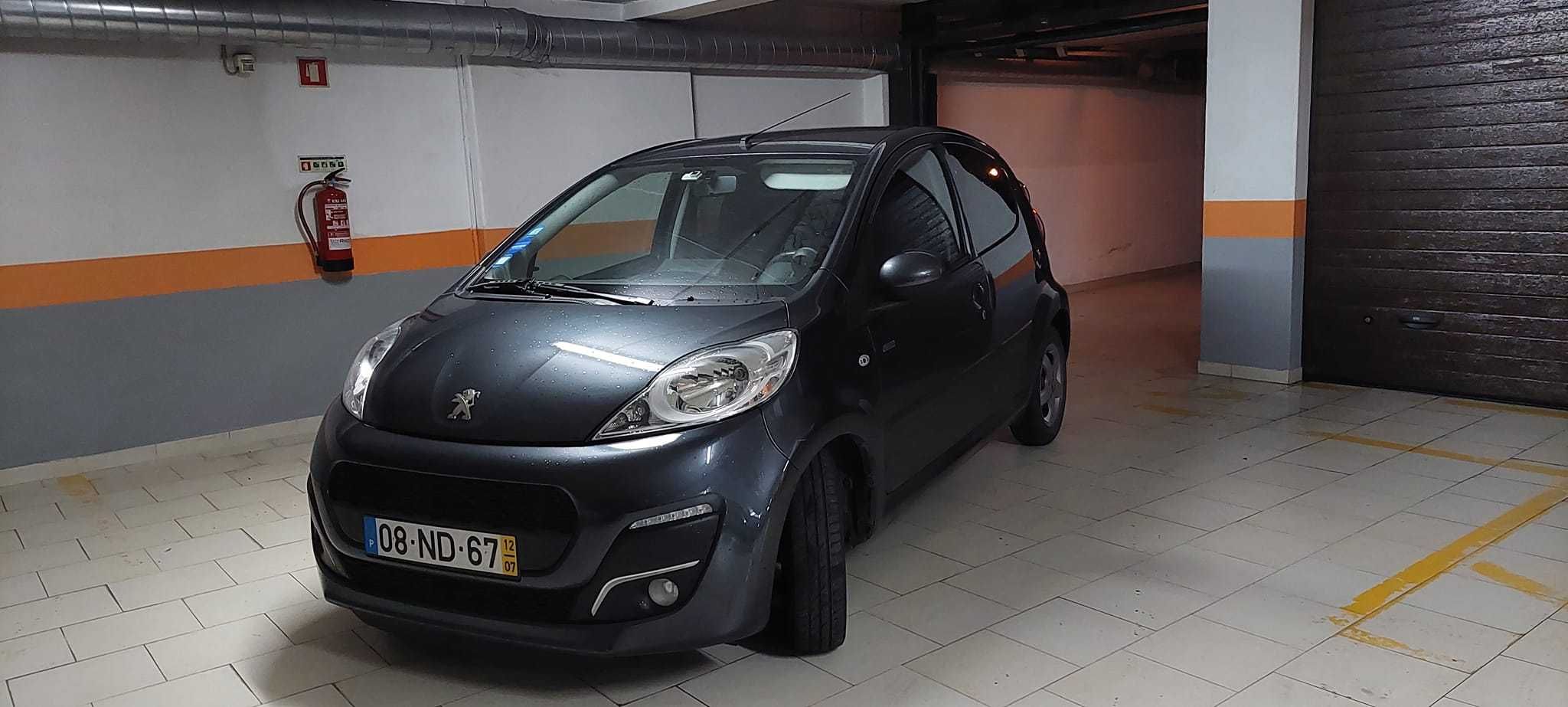 Peugeot 107 Citadino, Caixa Automática (Poucos KM)