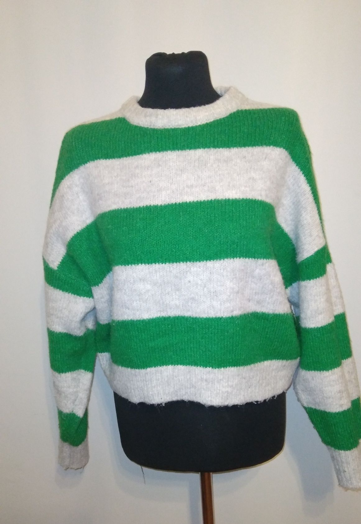 Sweter damski roz.M