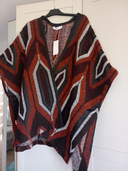 Poncho - narzutka w kolorze brązowym