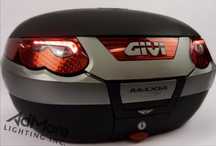Givi Maxxia E55 Tech Monokey com LUZES
