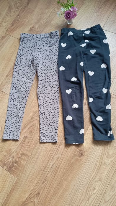 Dwie pary legginsów rozmiar 122