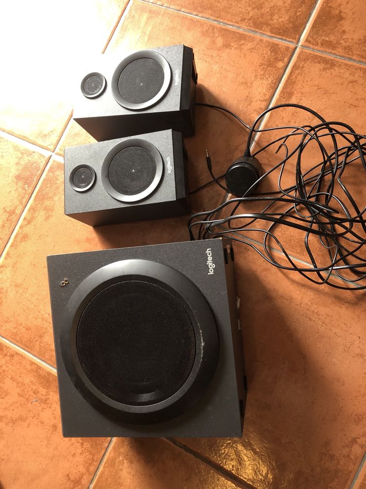 Caixa de som subwoofer