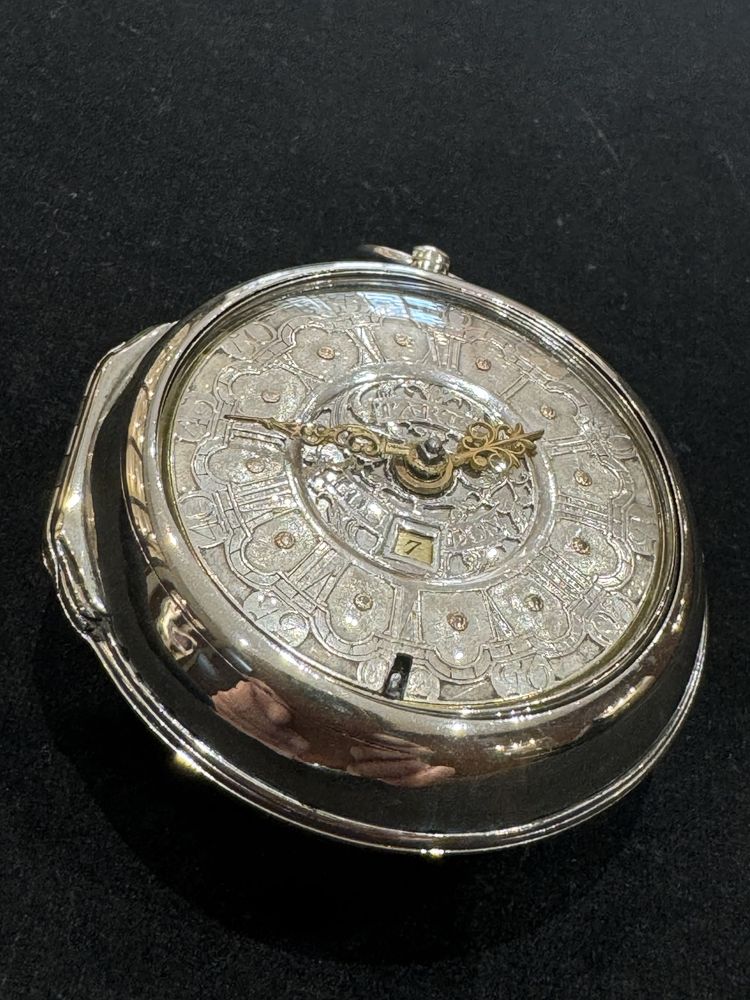 Caldeirão prata Tarts 1756 com calendario em excelente estado
