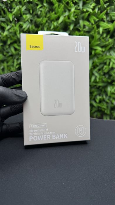 Внешний аккумулятор с беспроводной зарядкой Baseus Magnetic20W10000mAh