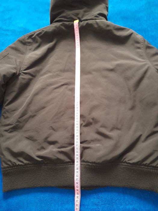 Зимова куртка 46 р.