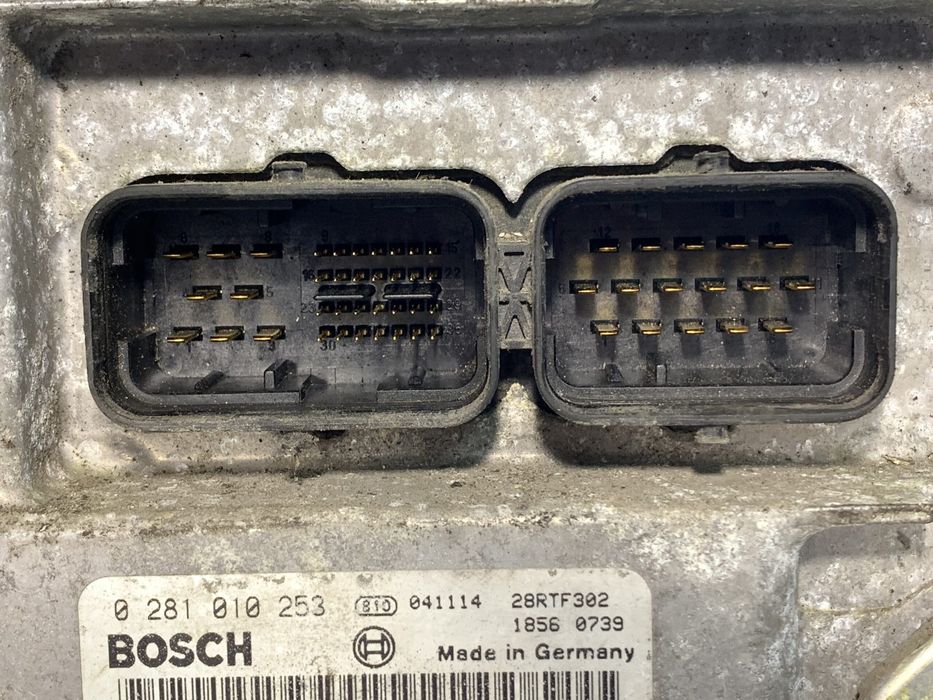 Блок управления двигателя Iveco EuroCargo 2 5.9DCI 0281010253 BOSCH