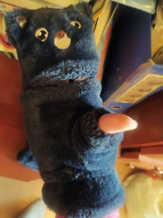 Продам перчатки котики мягкие