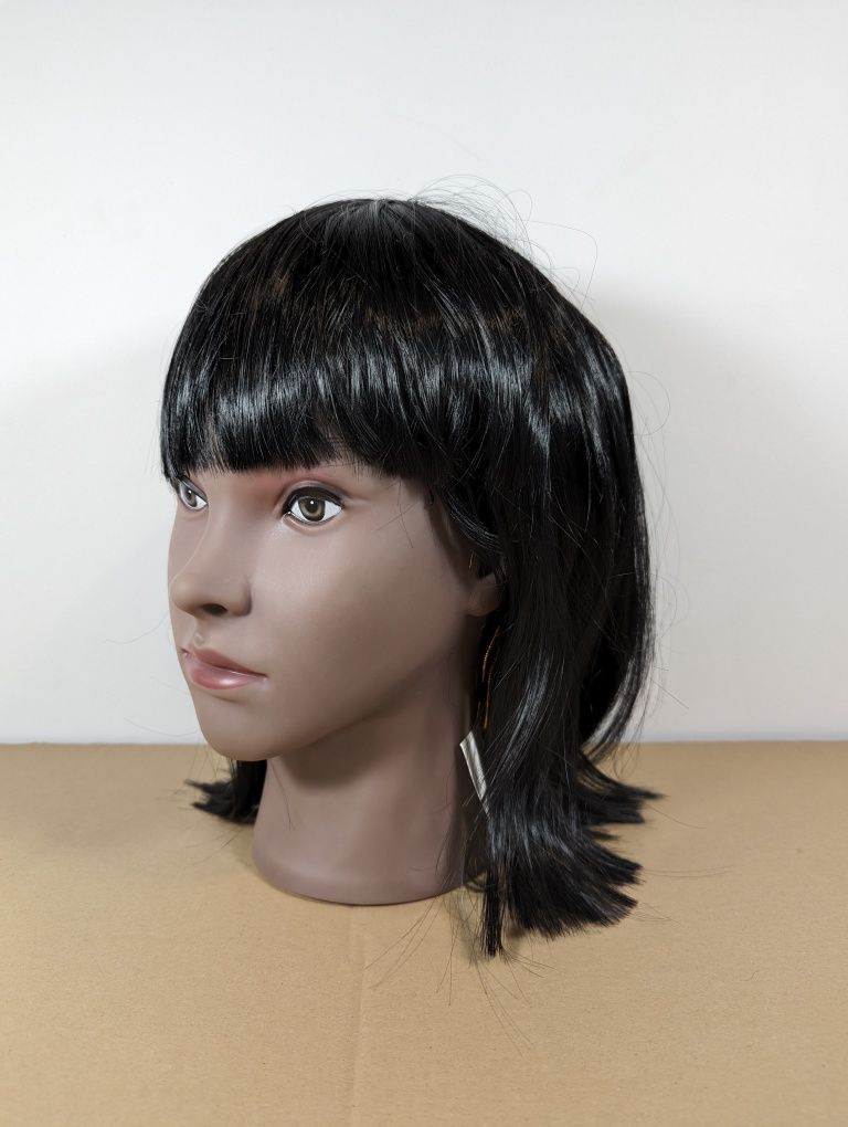 Peruka damska bob z grzywką brunetka czarna krótkie włosy ok 30 cm