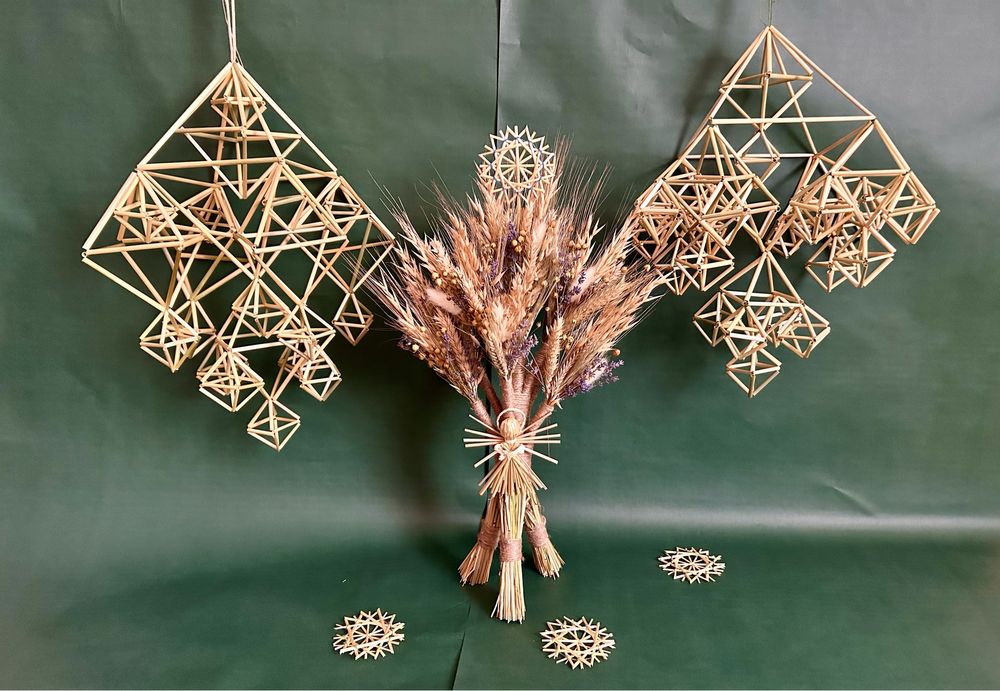 Дідухи та різдвяні павуки