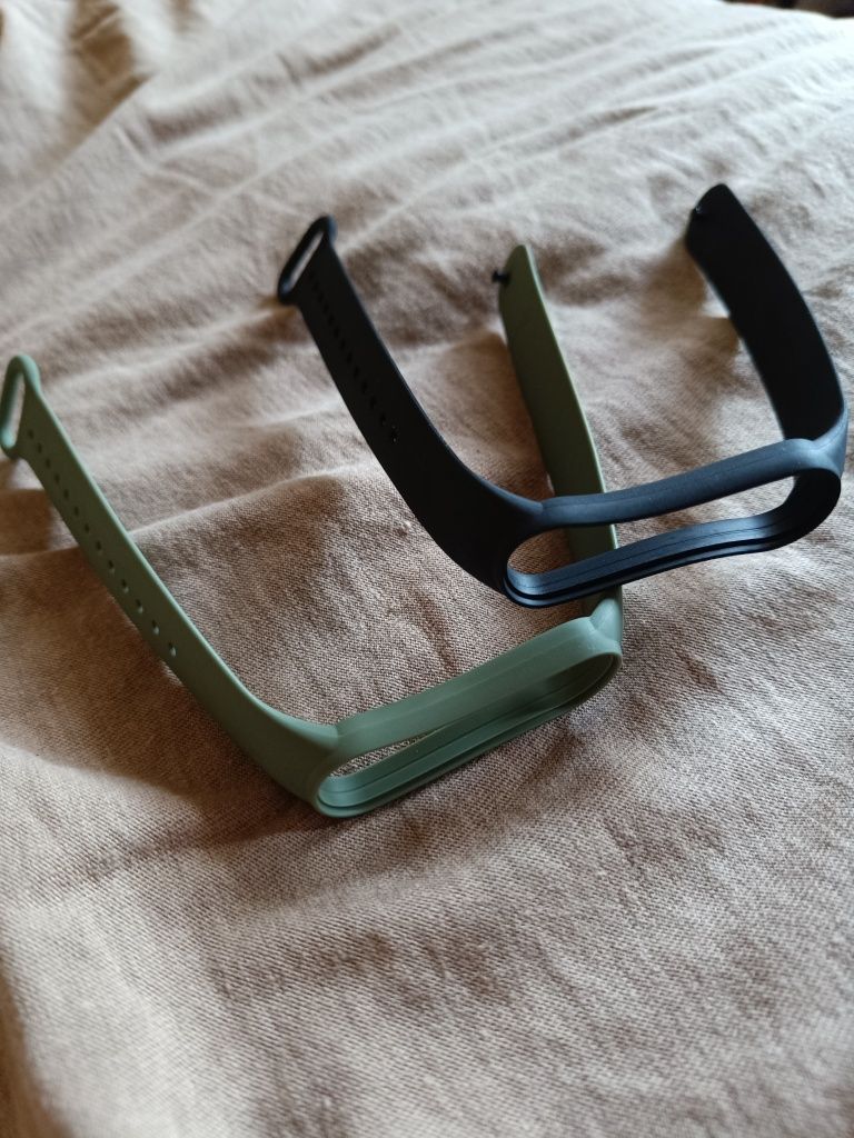 Силіковані ремінці для Mi Band 7, 6, 5, 4, 3