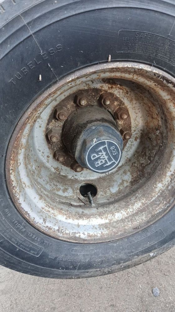 Продам Оси з прицепа (тех паспорт)