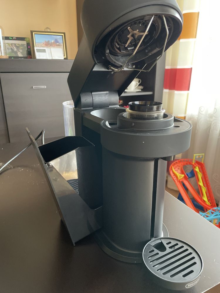 Kawa nespresso ekspres DeLonghi vertuo