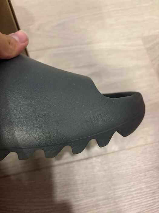 Adidas Yeezy Slide Dark Onyx