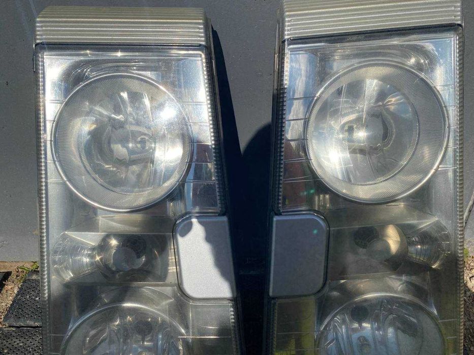 Фари Renault Magnum оригінал Hella