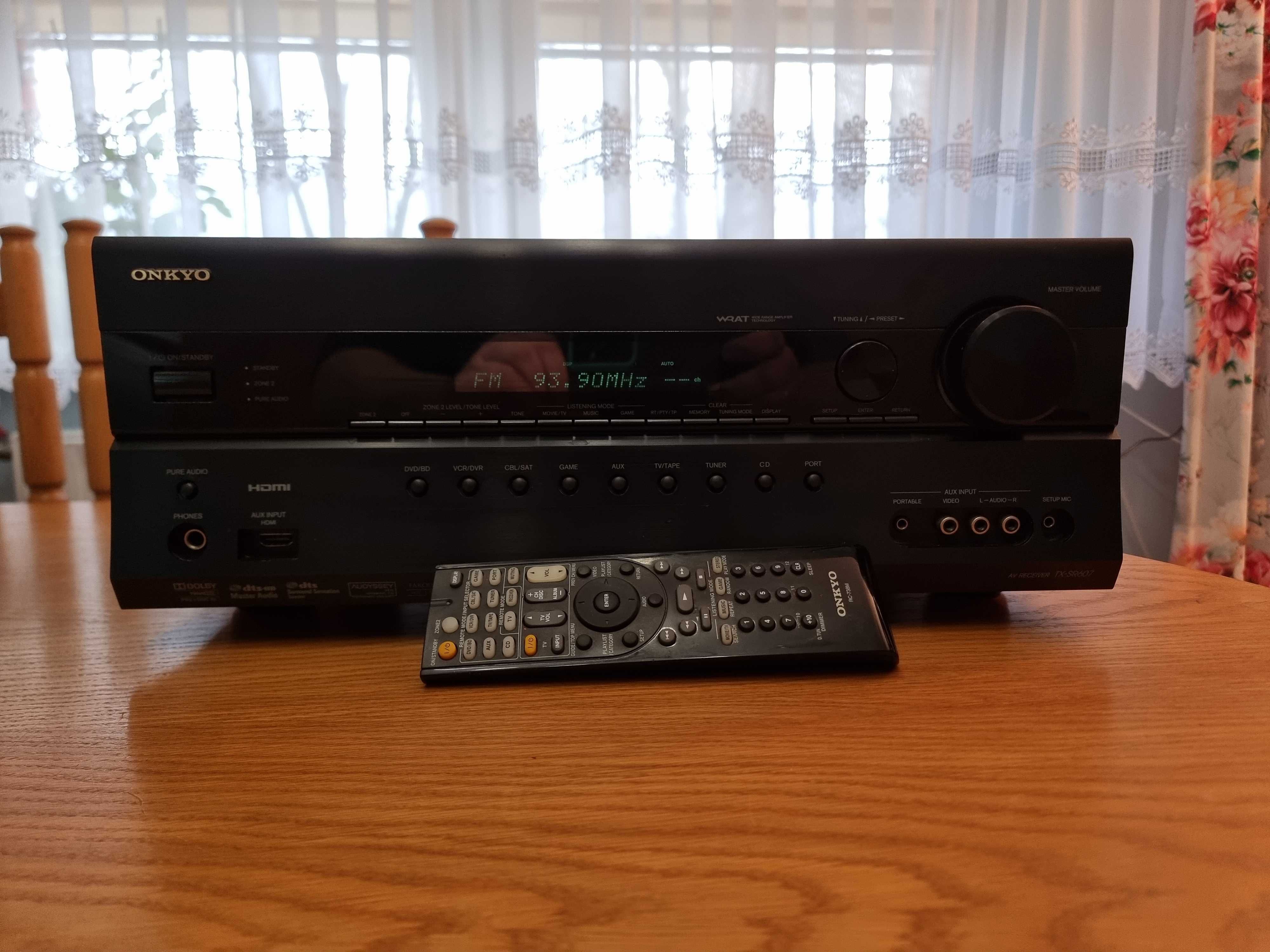 Onkyo TX-SR607 z Pilotem - bardzo ładny stan !!! 100% sprawny !!!