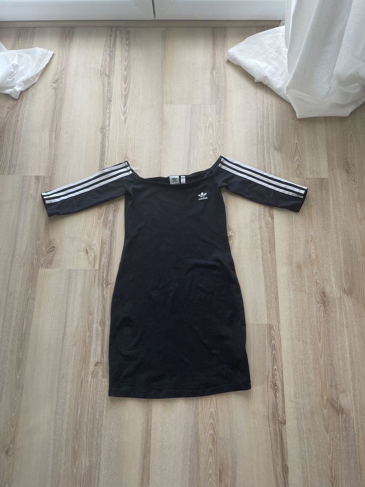 Sukienka Adidas roz. S