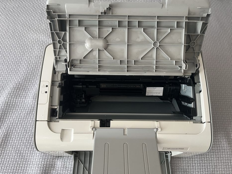 Лазерний прининтер HP LaserJet P1102 + додатковий картридж