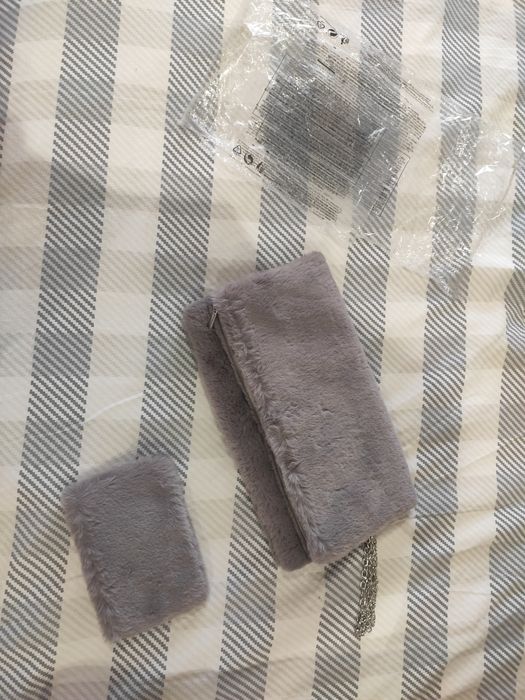 Mala e carteira de moedas