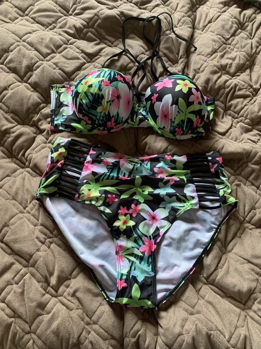 Купальник великого розміру