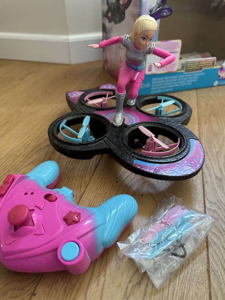 Barbie Gwiezdna Przygoda - latająca -sterowanie pilotem