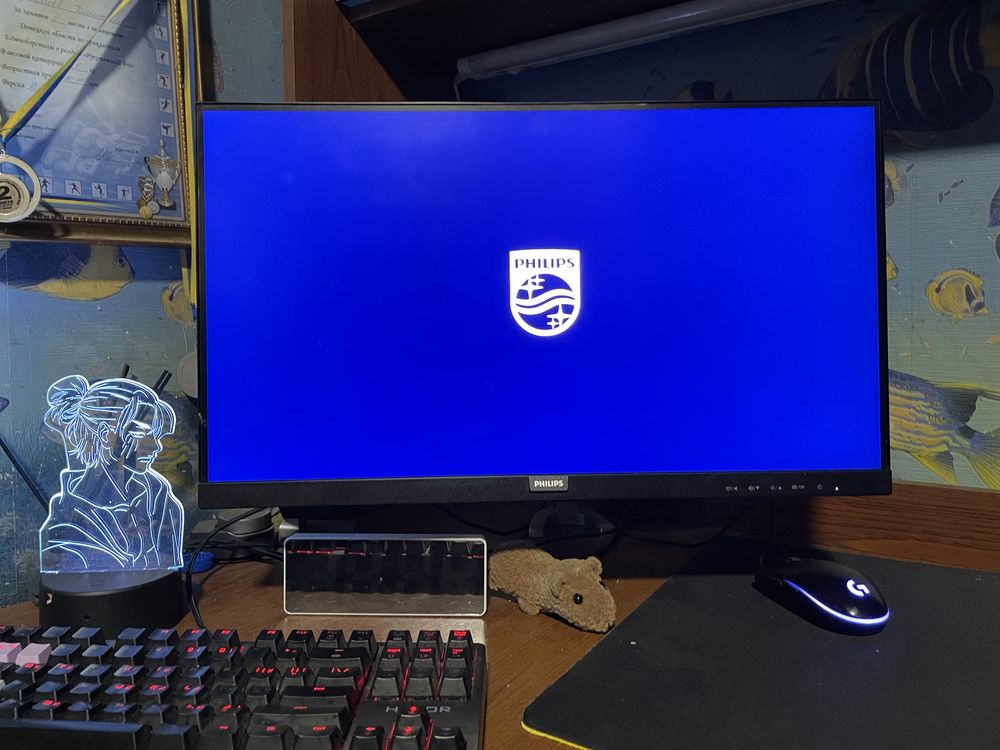 монитор Philips 220V8L5