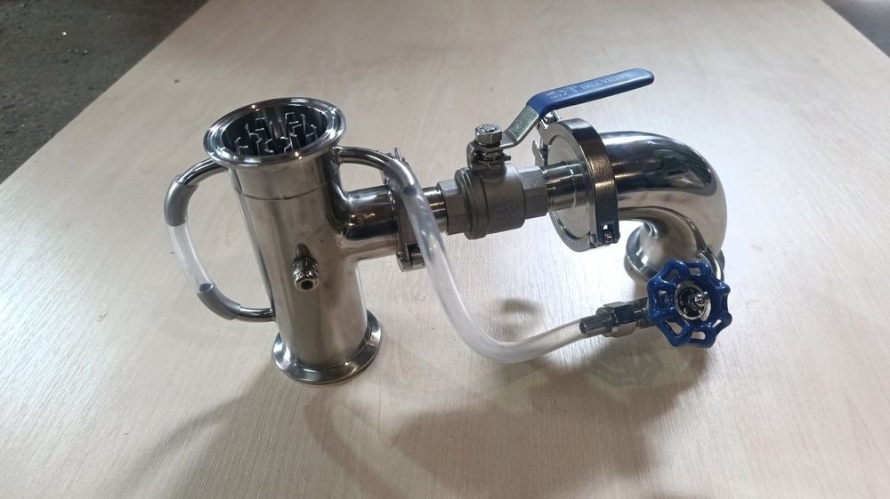 Универсальный узел отбора по пару и по жидкости с многоточечным орошен