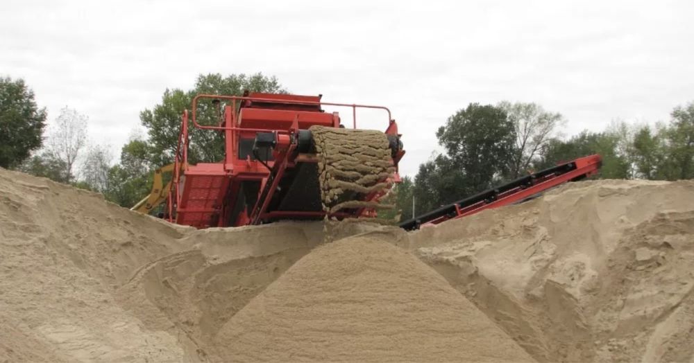 Ziemia piach kruszywa transport koparka wywrotka