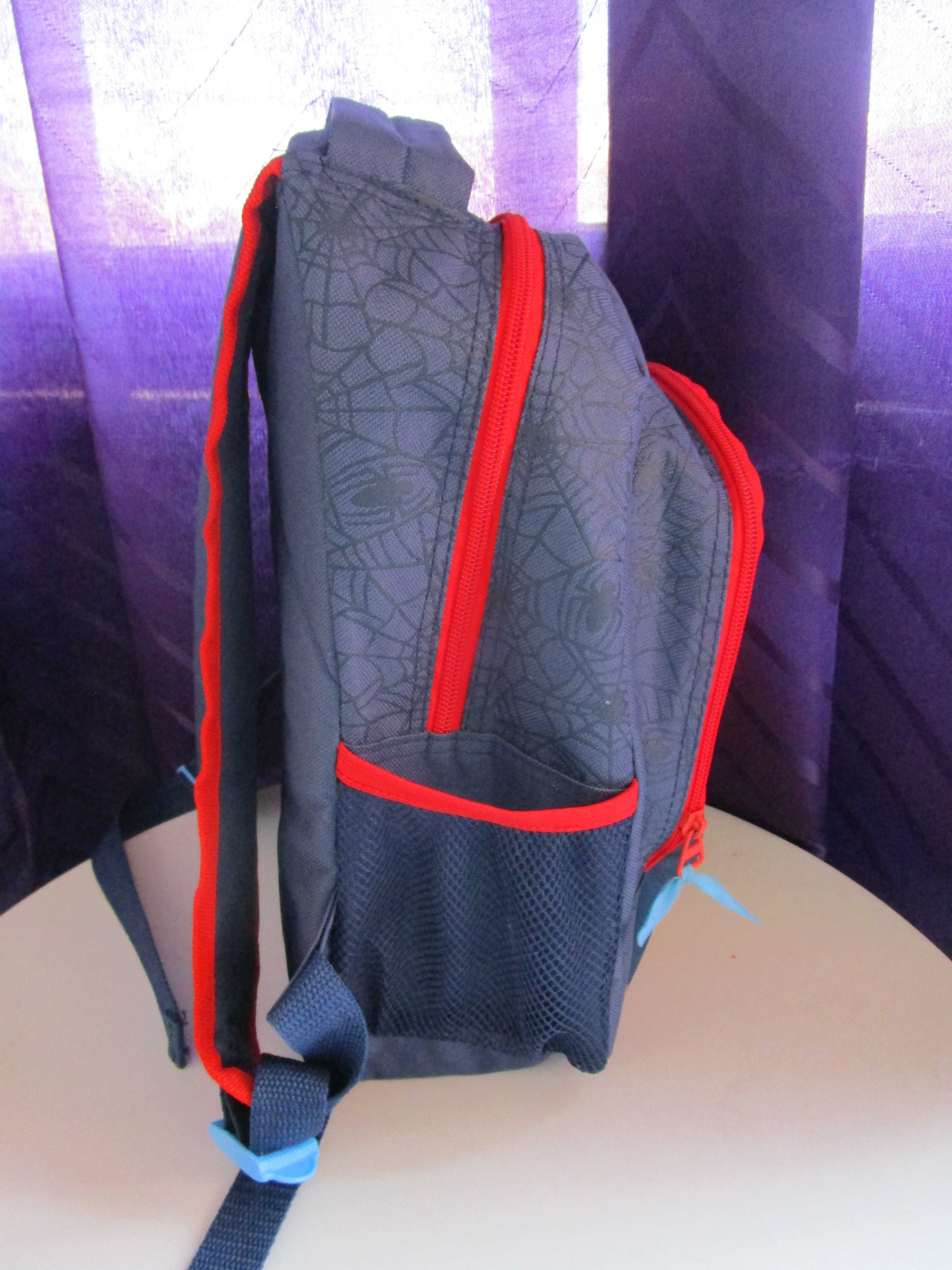 Mochila para criança do Homem-Aranha - excelente estado de conservação