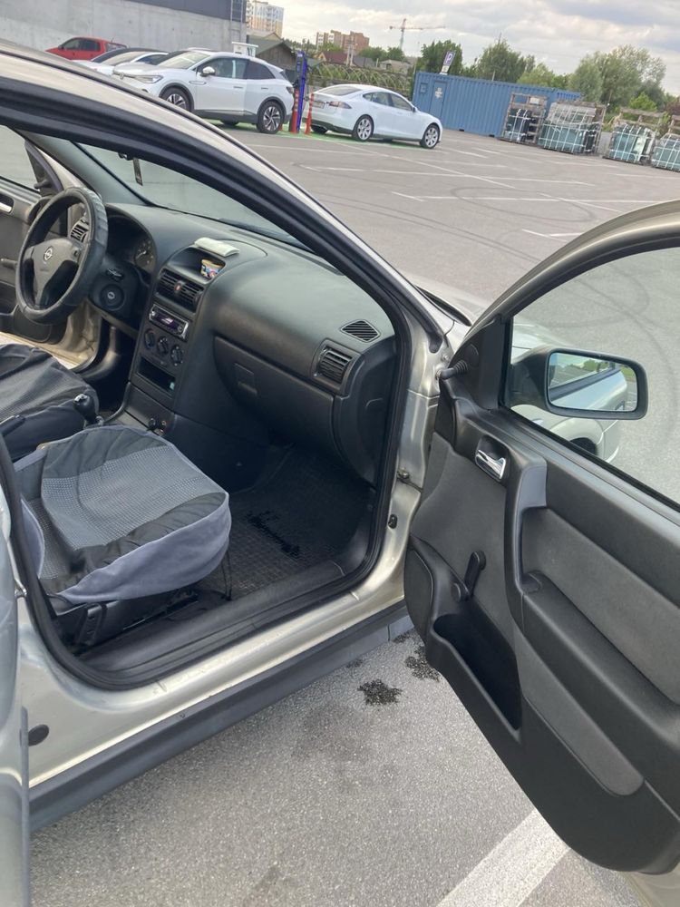 Opel Astra g.