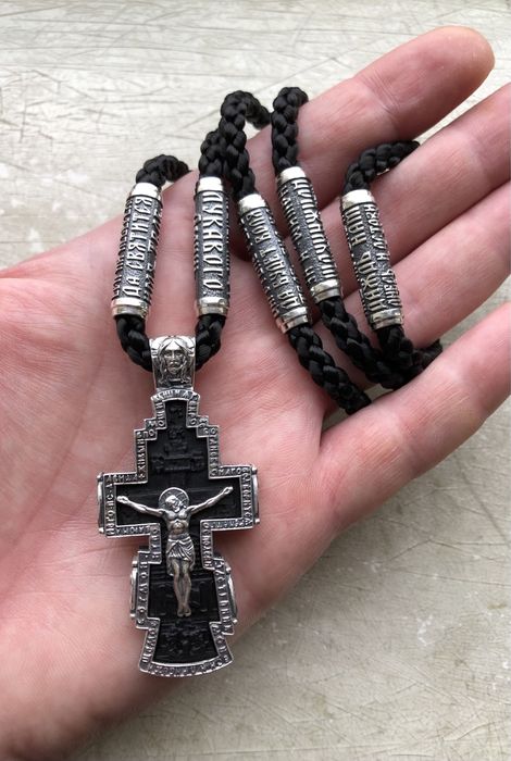 Хрест натільний, срібло, в комплекті із шнуром і вставками