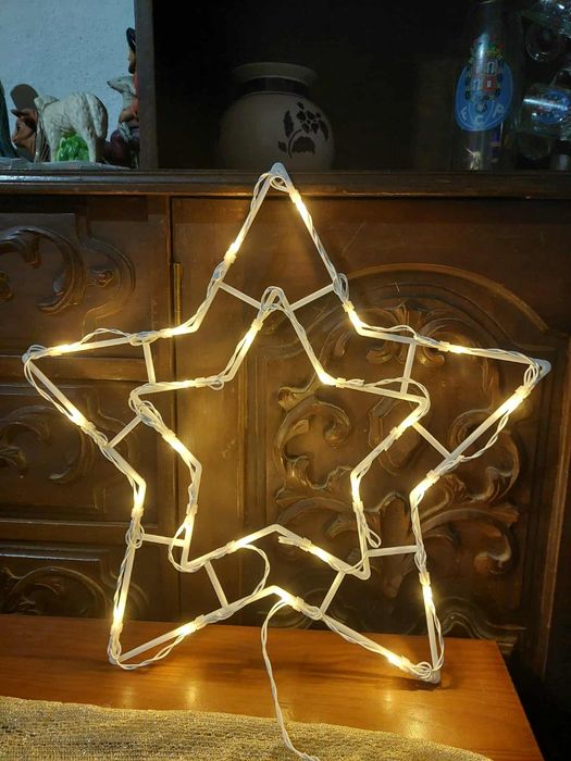 Estrela Luminosa Natal Nova