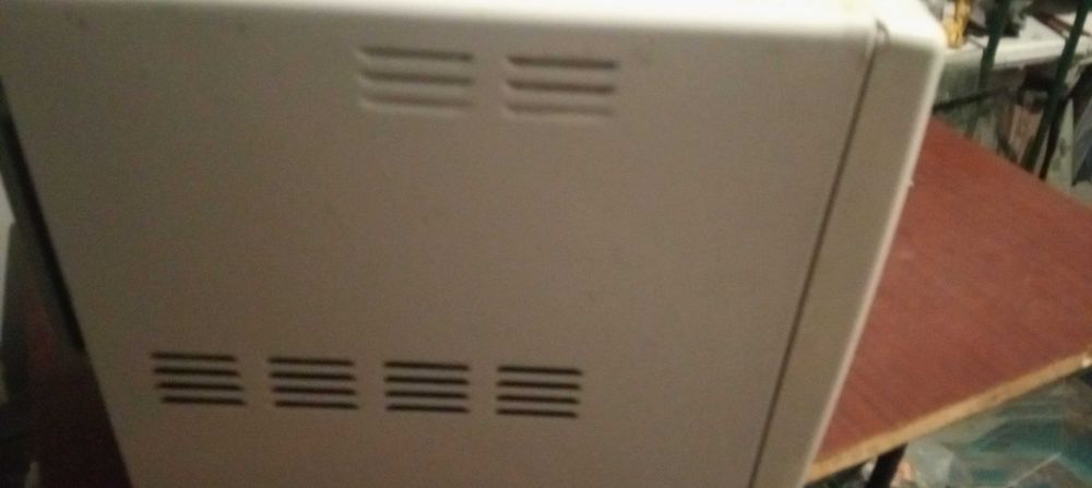 Продаю микроволновку samsung с грилем