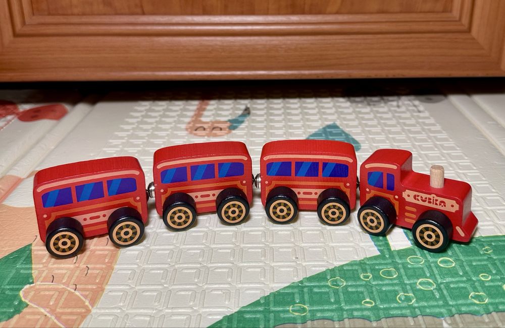 Набір деревʼяних іграшок