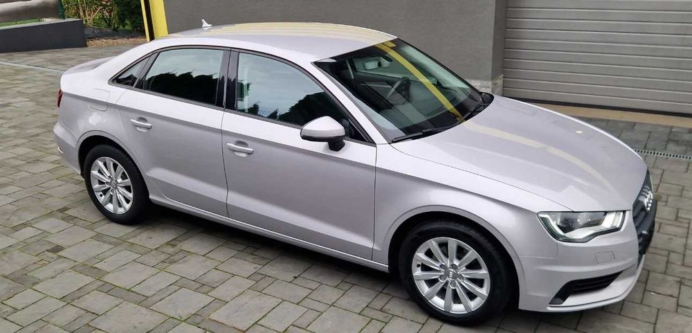 AUDI A3 8V etron рестайлінг бампер передній, задній, б/у розборка